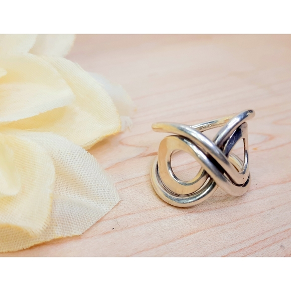 🦋🌈 Vintage Sterling Infinity Ring - Picture 4 of 6